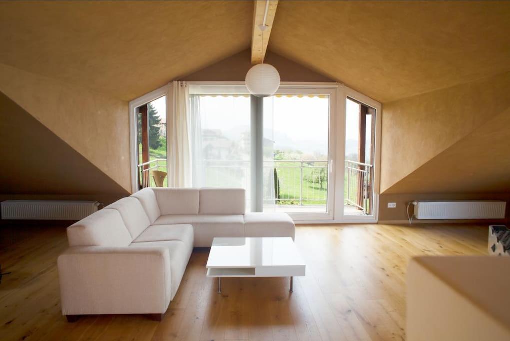 Lakeview Gem Krattigen Kültér fotó